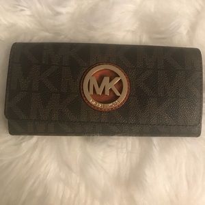 Micheal Kors wallet